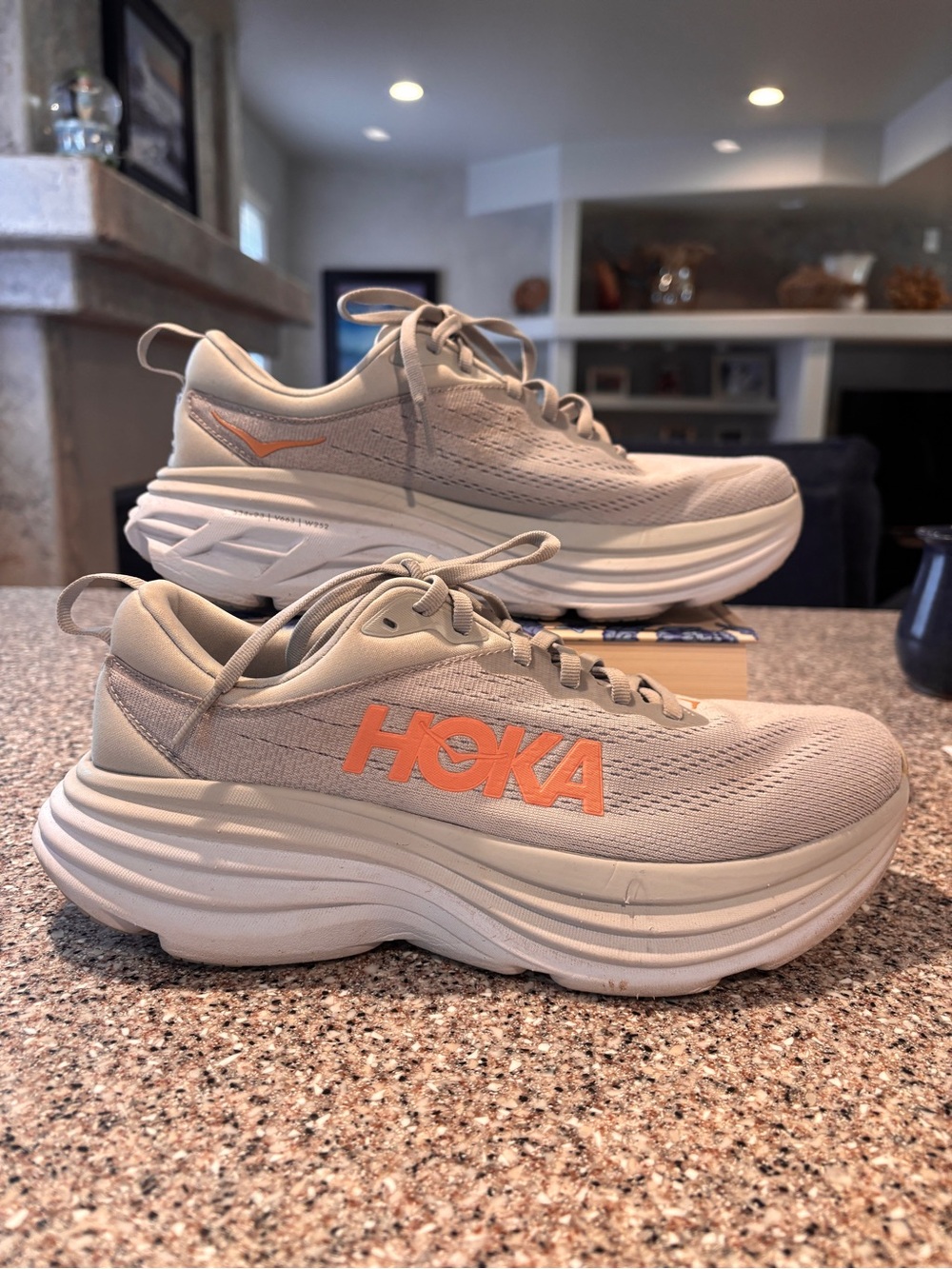 Hoka One One Bondi 8 (Women's Max Cushioned Road Running Shoe) size 9 - Picture 2 of 6
